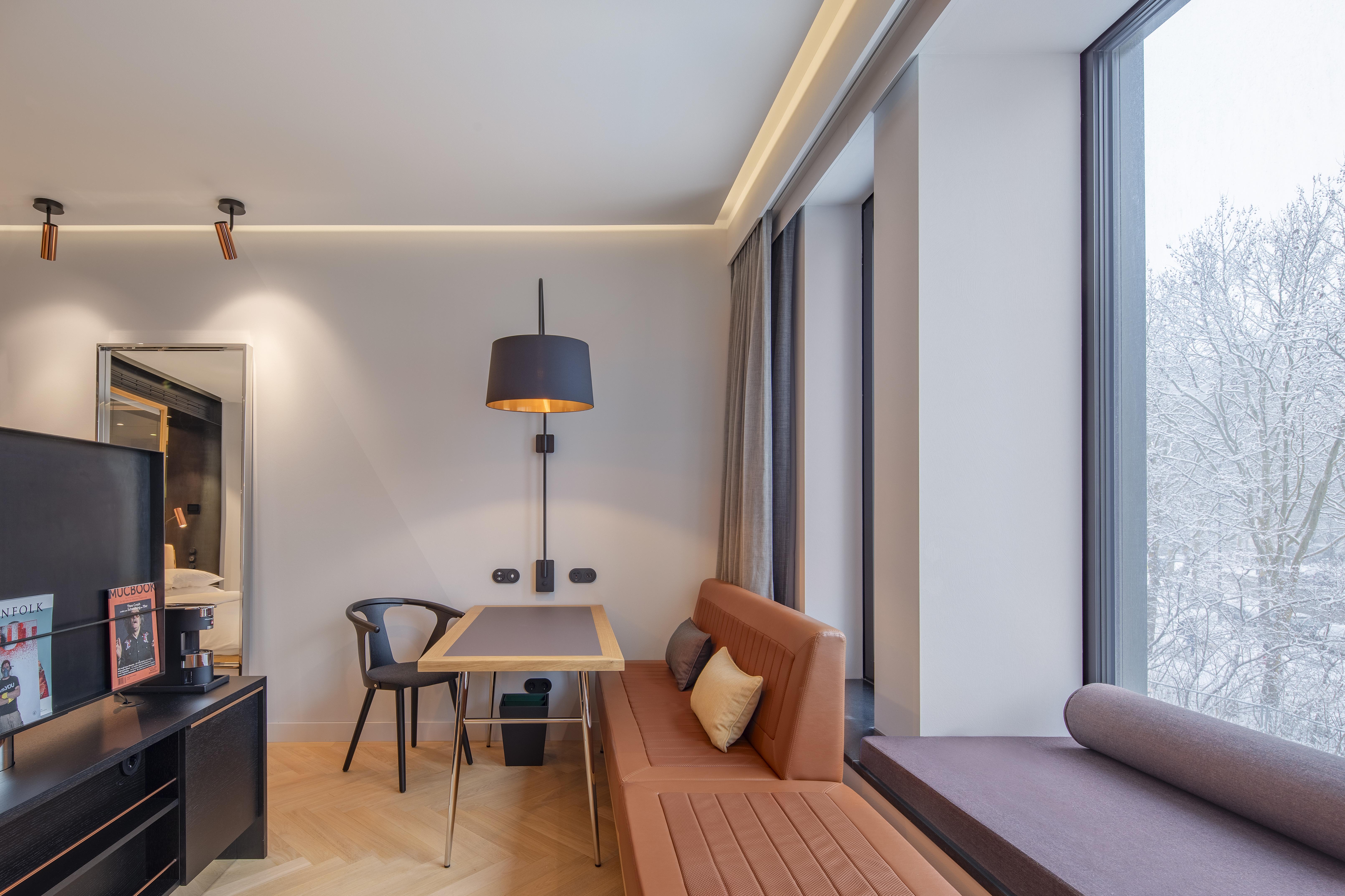 Andaz Munich Schwabinger Tor, By Hyatt Hotel Kültér fotó A room at the hotel